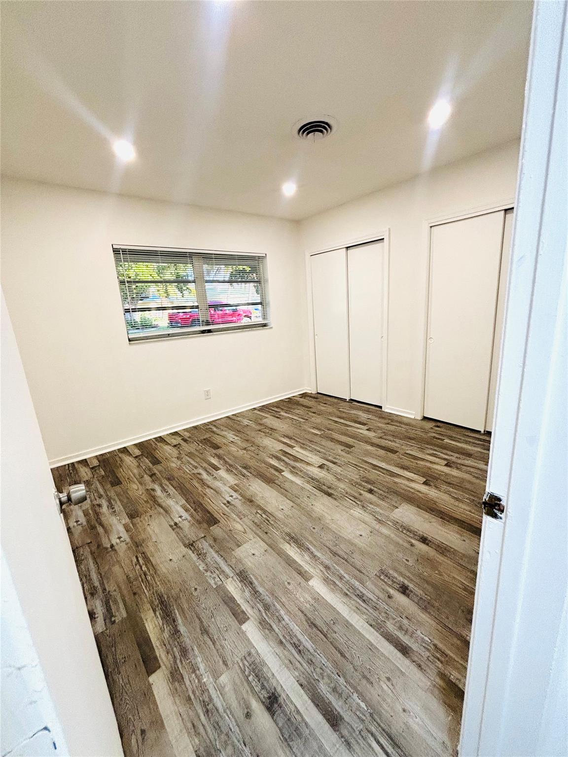 OCEAN DRIVE ESTATES - Residential Lease