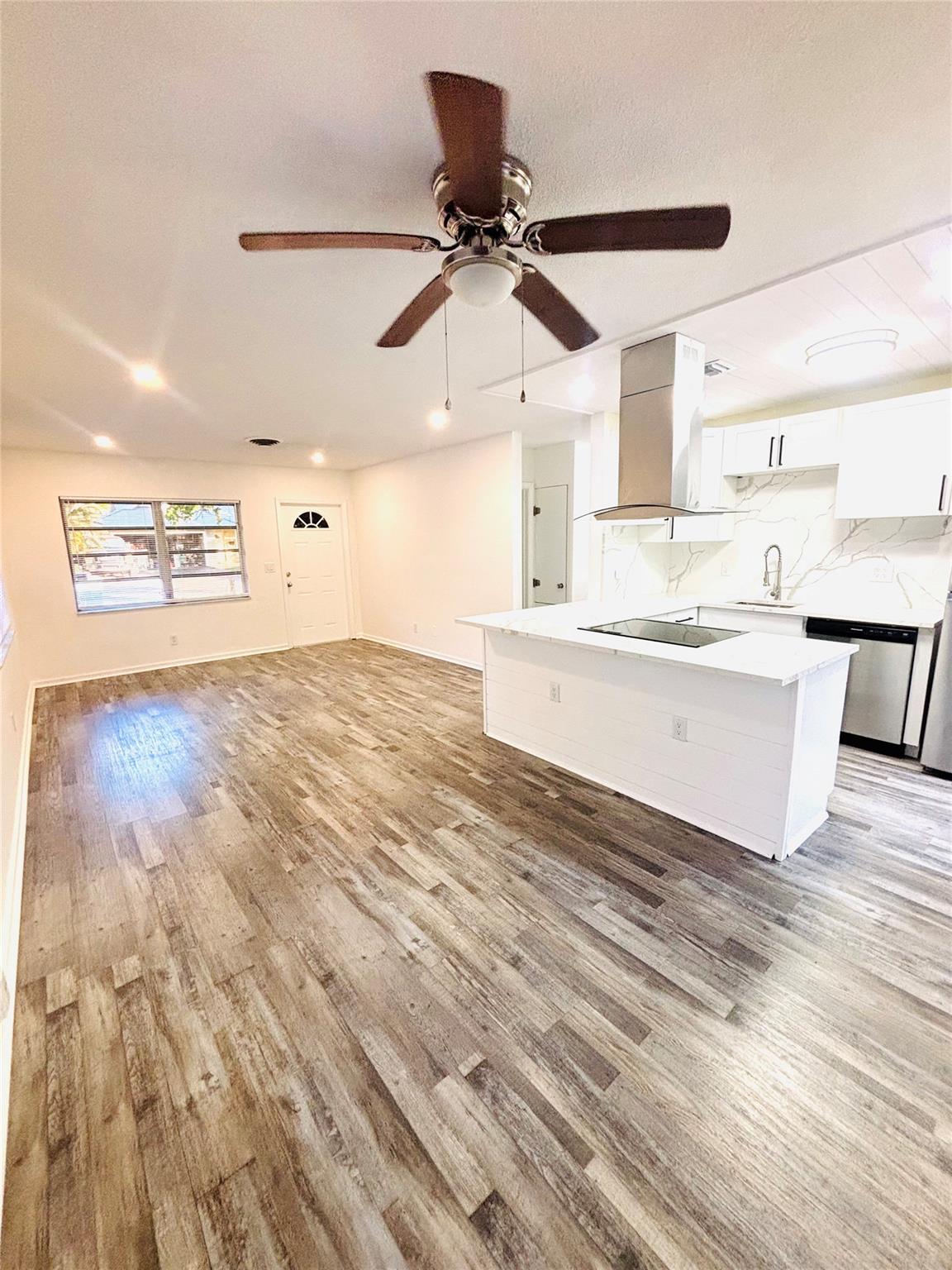 OCEAN DRIVE ESTATES - Residential Lease