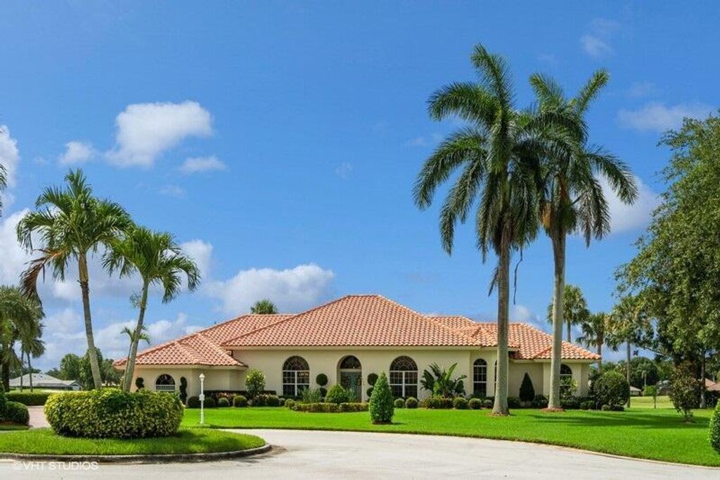 Photo of 1438 SW Osprey Cove, Port St Lucie, FL 34986 (MLS # R10898310)