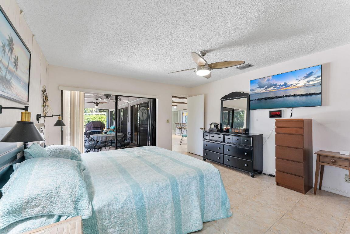 COCO WOOD LAKES SEC 3 - Residential