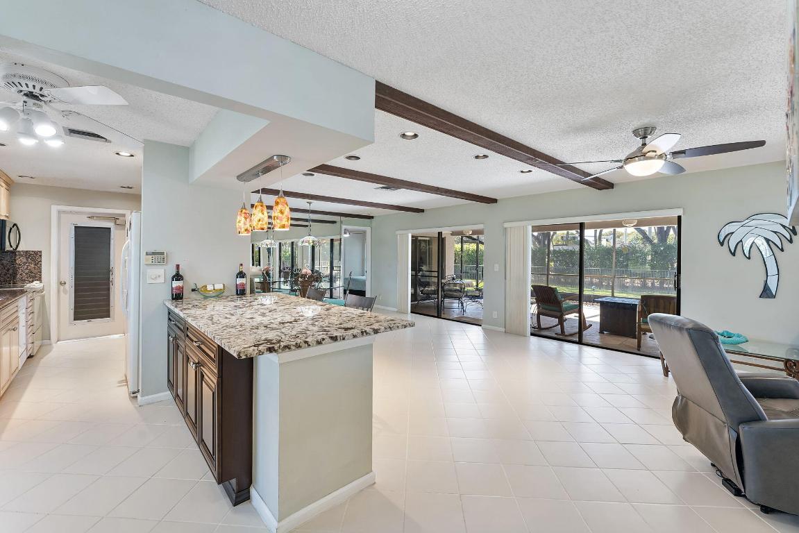 COCO WOOD LAKES SEC 3 - Residential