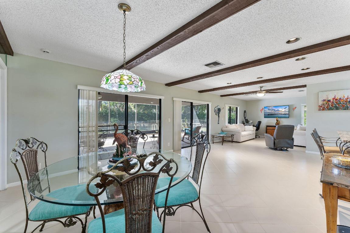 COCO WOOD LAKES SEC 3 - Residential