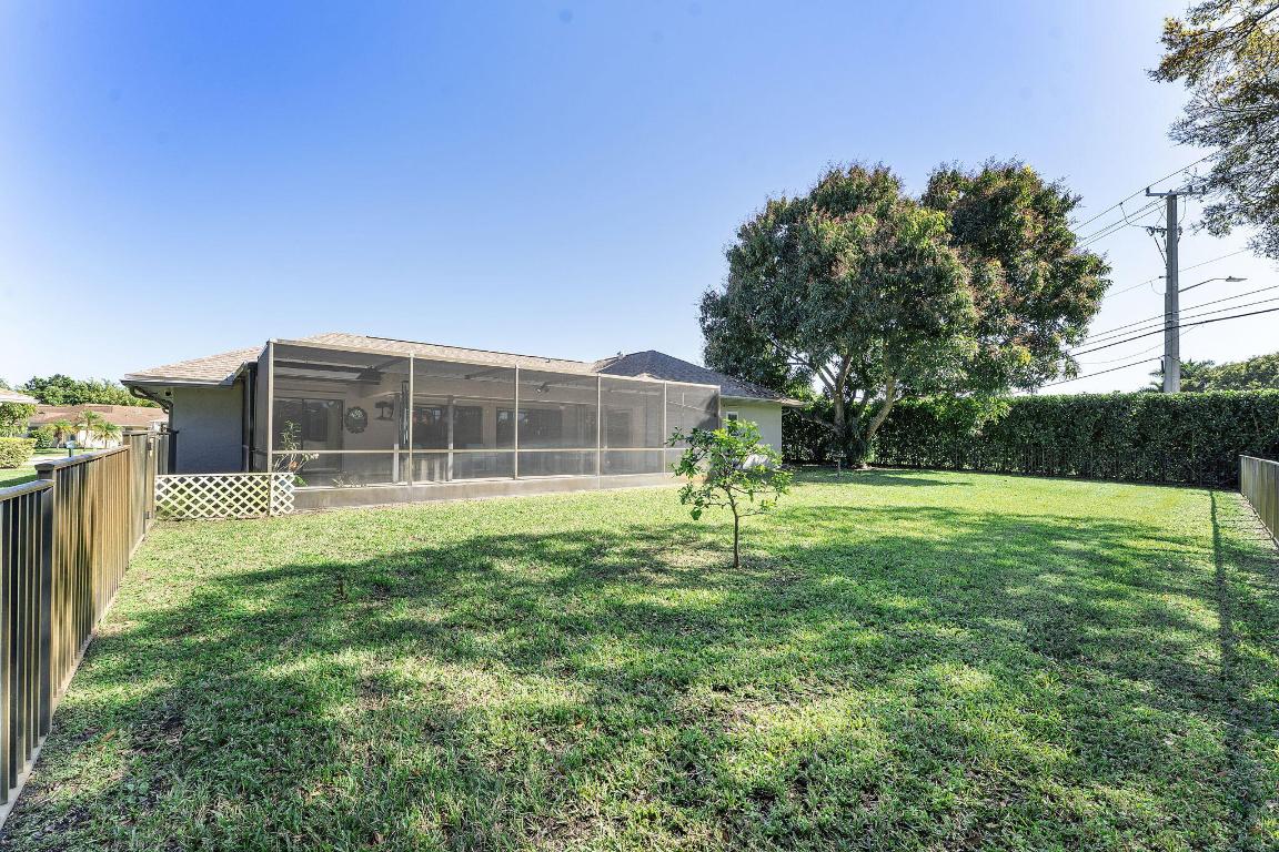 COCO WOOD LAKES SEC 3 - Residential