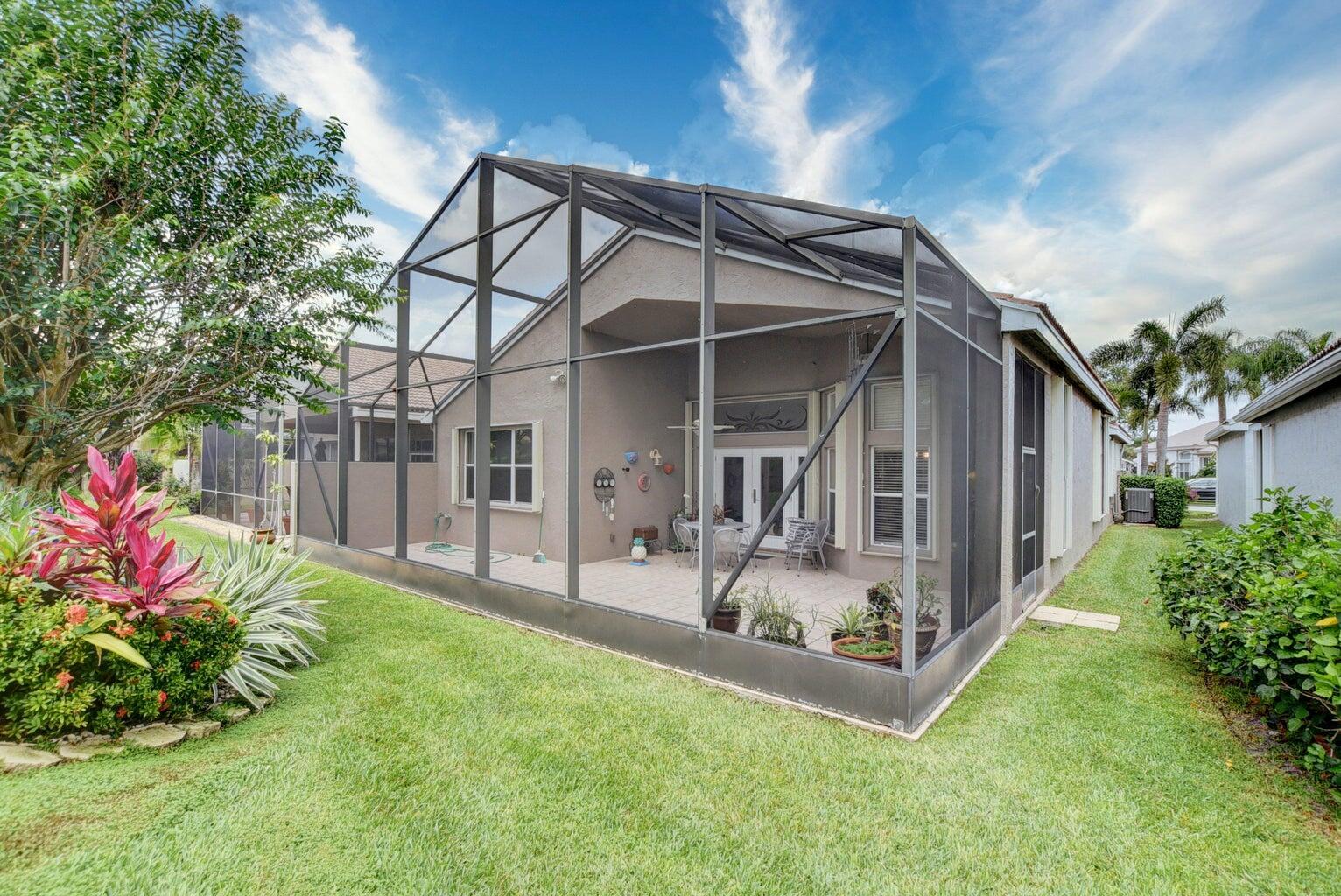 VALENCIA FALLS 7 - Residential