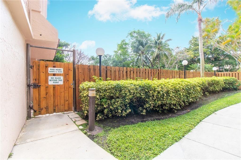 Royal Palm at Plantation - Residential