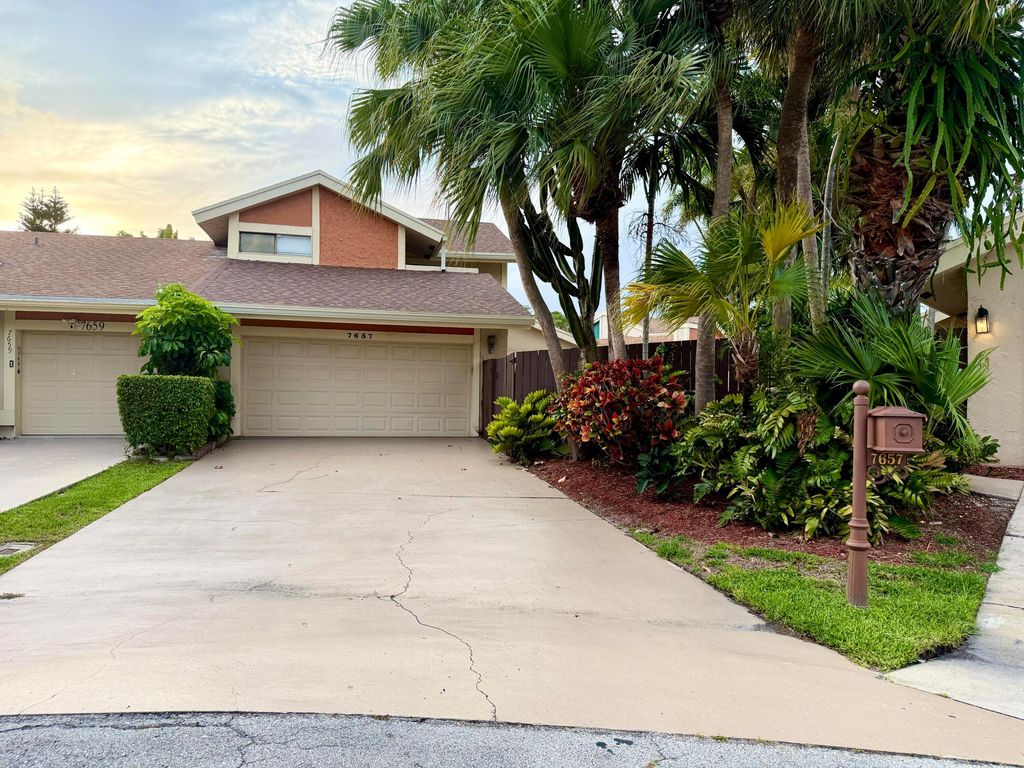 Photo of 7657 Sierra Terrace W, Boca Raton, FL 33433 (MLS # B26024358)