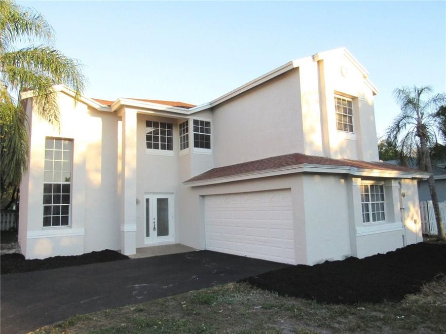 $3,000 LENDER CREDIT TOWARDS CLOSING COSTS IF BUYER DECIDES TO USE SELLER'S PREFERRED LENDER (see Matrix attachments). **READY TO MOVE-IN**READY TO CLOSE** BEAUTIFULLY RENOVATED 3/2.5, 2-STORY HOME WITH A HUGE FAMILY/RECREATION ROOM. NEW GOURMET KITCHEN WITH CUSTOM WOOD CABINETS, CROWN MOLDING & GRANITE COUNTER TOPS.  STATE OF THE ART STAINLESS STEEL APPLIANCES.   NEW BATHROOM FIXTURES, NEW TILE & CARPET, FRESH PAINT AND CENTRAL A/C. MASTER BEDROOM HAS LOFT SITTING AREA. IF YOU SHOW IT, YOU WILL SELL IT.