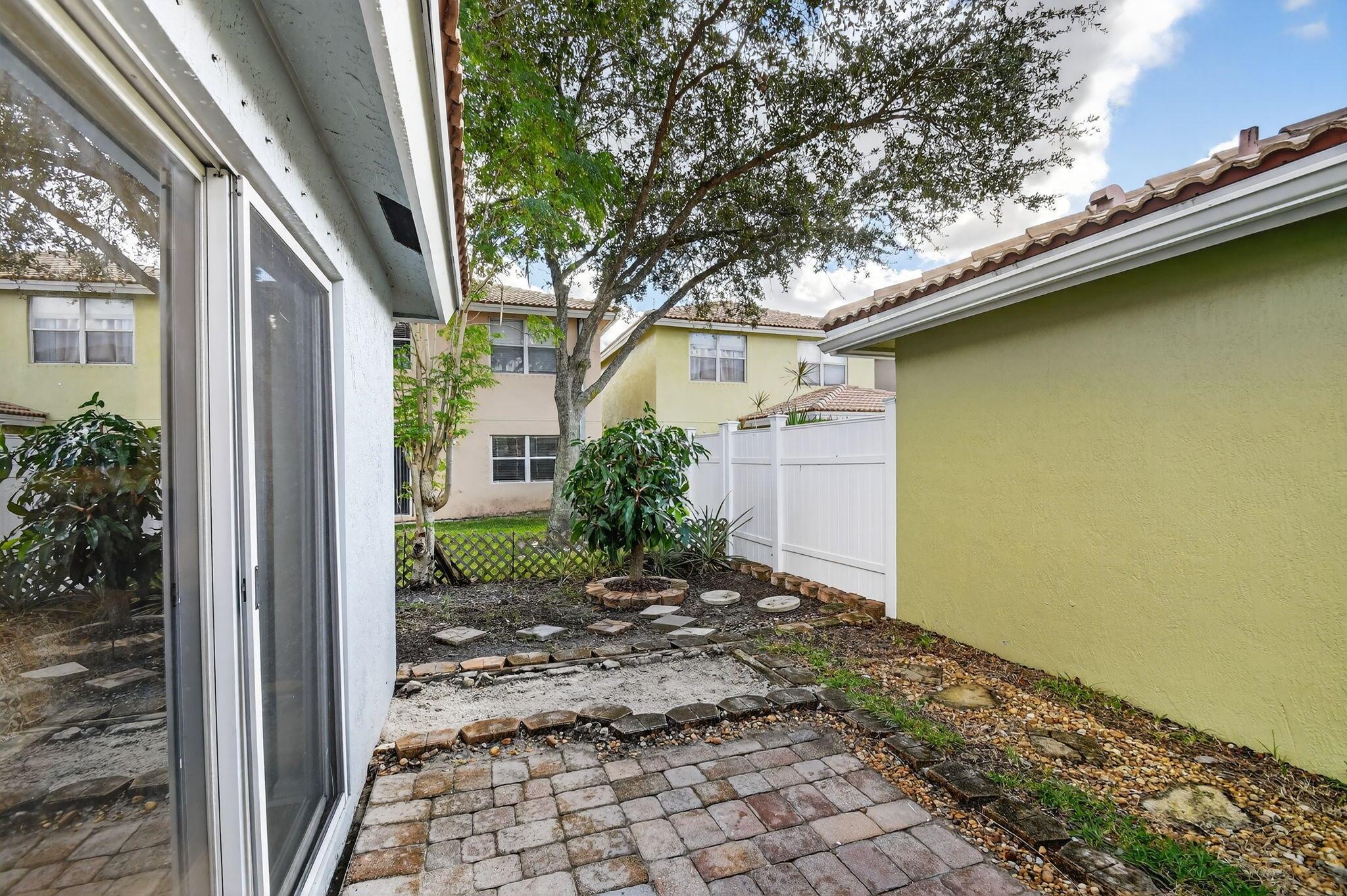 LIBERTY BAY - Residential