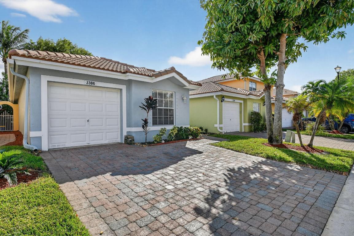 3386 Commodore Court