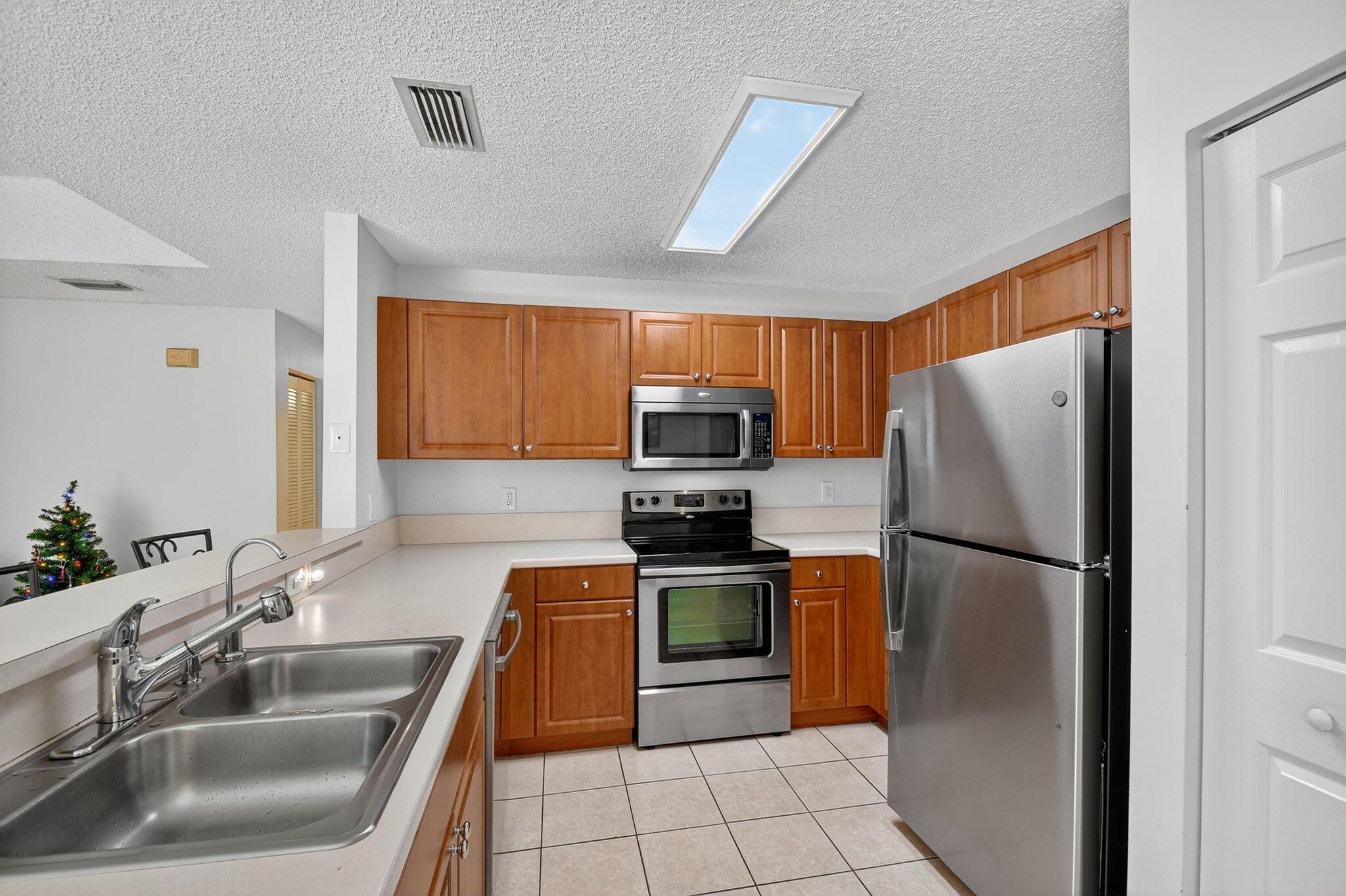 LIBERTY BAY - Residential