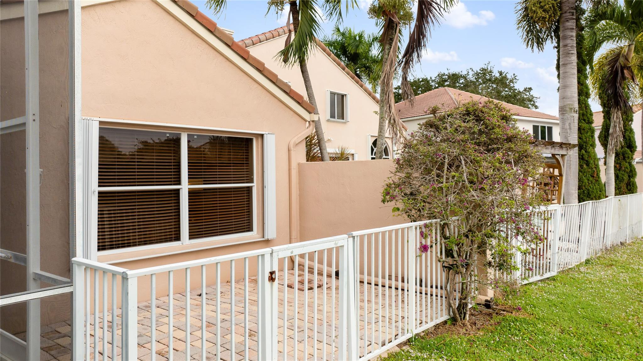 Whittier Oaks - Residential