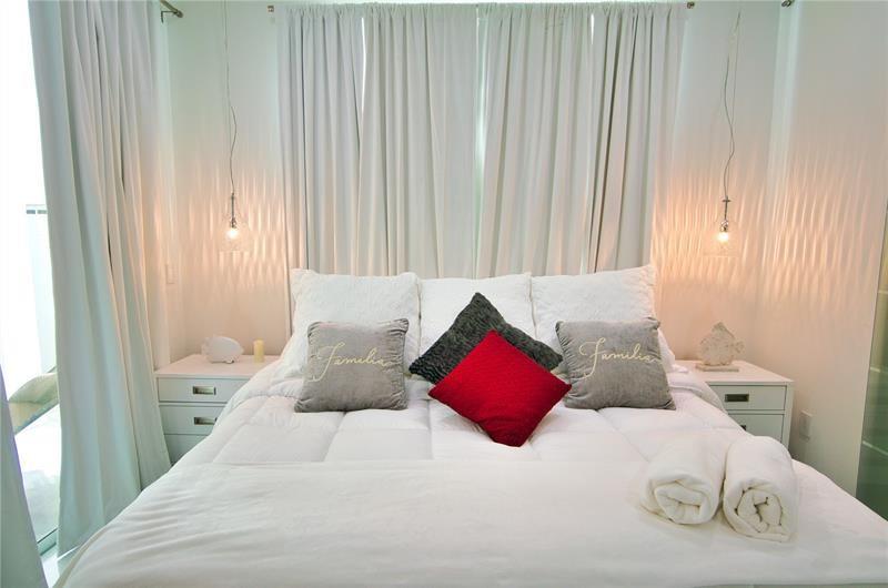 LAS OLAS BY THE SEA - Residential