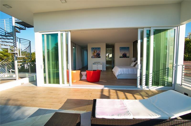 LAS OLAS BY THE SEA - Residential