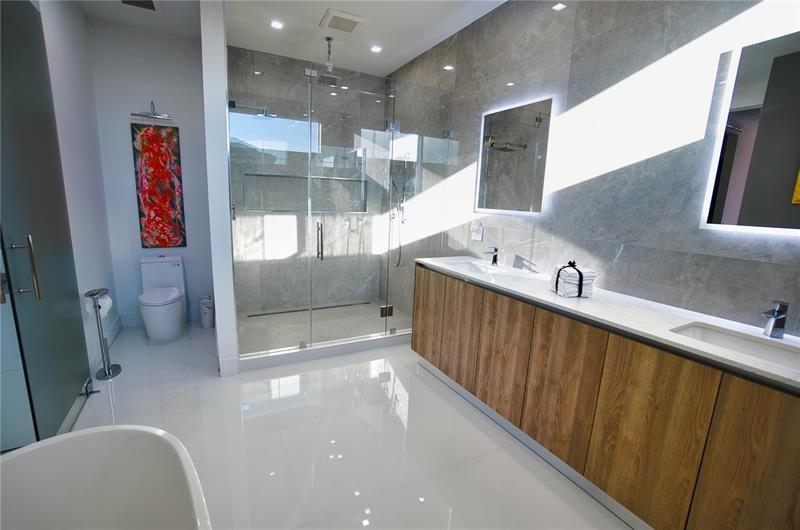 LAS OLAS BY THE SEA - Residential