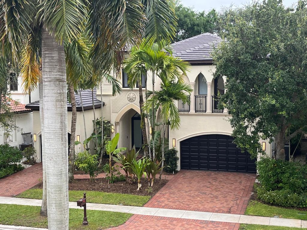 Photo of 17839 Monte Vista Drive, Boca Raton, FL 33496 (MLS # R10994022)