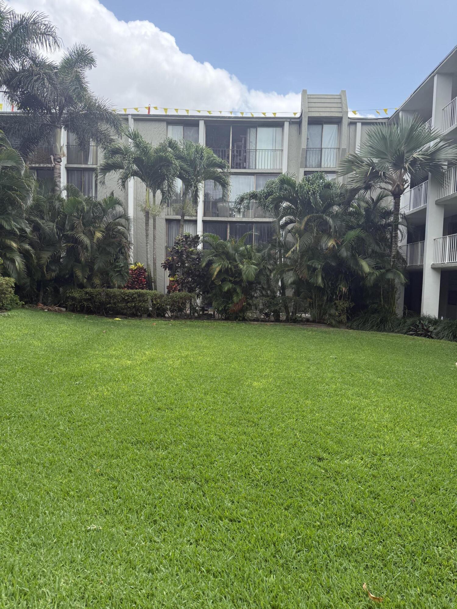 501 SW 11th 211