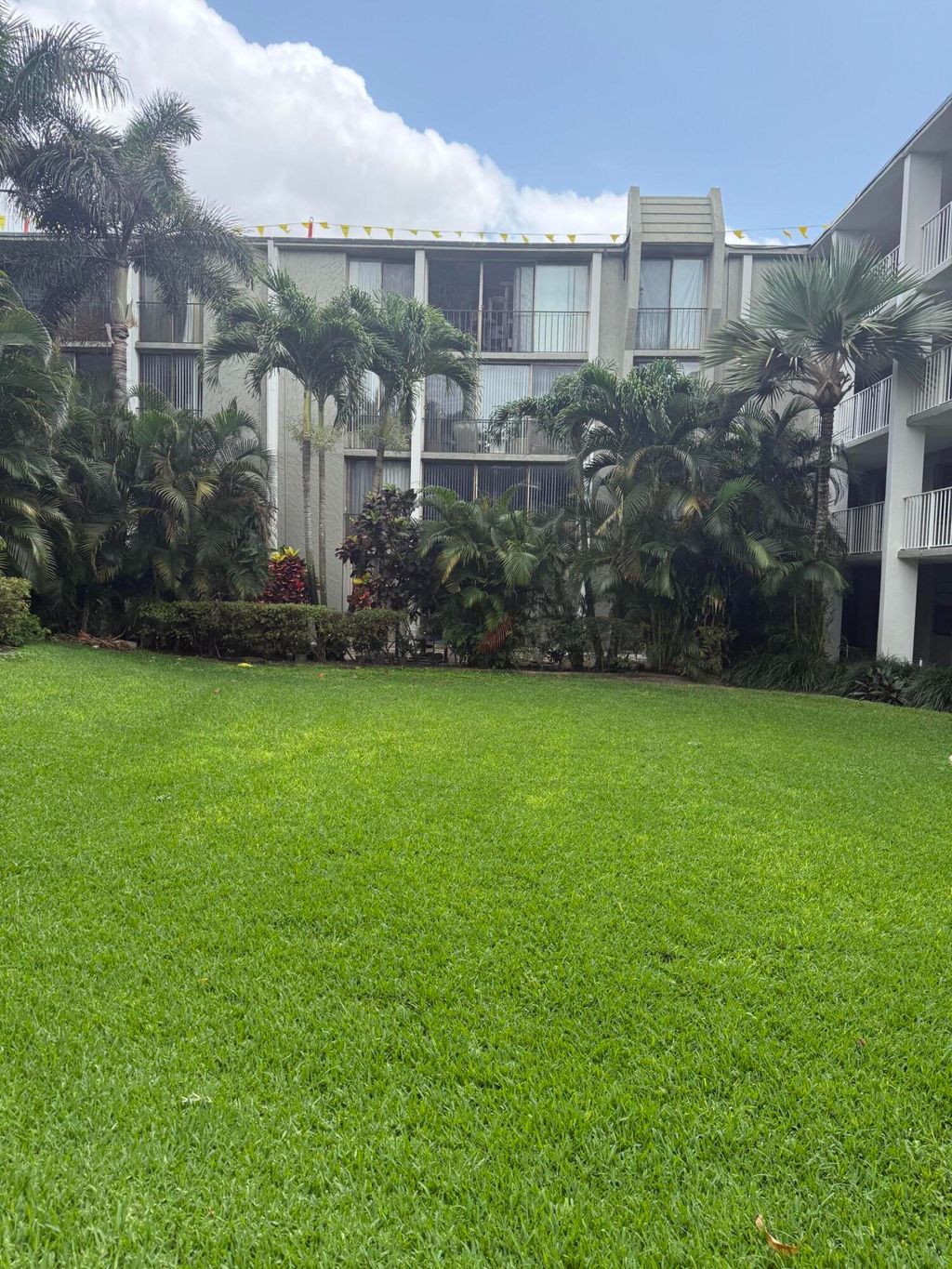 Photo of 501 SW 11th PL #211, Boca Raton, FL 33432 (MLS # B26024134)