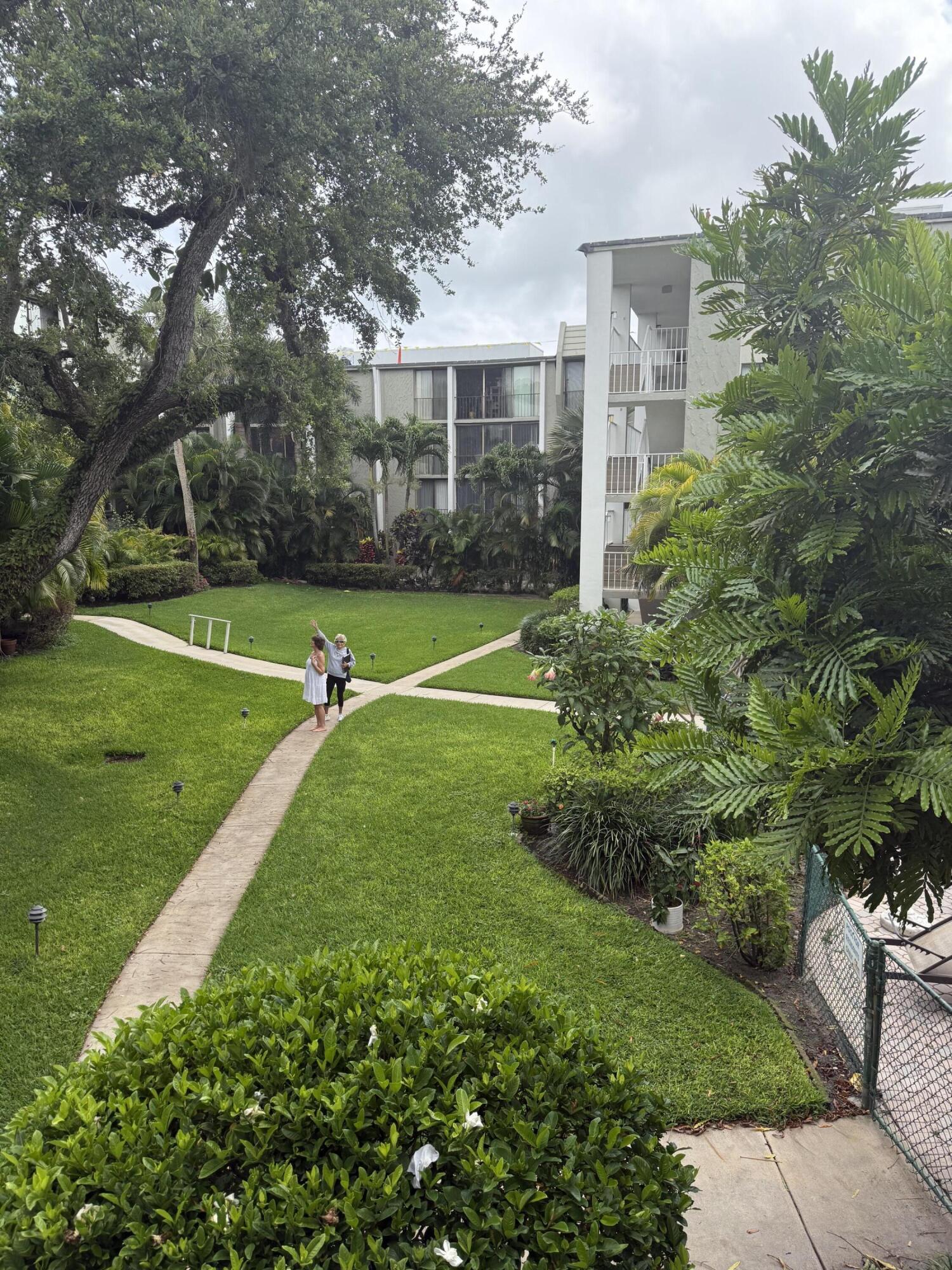 501 SW 11th 211