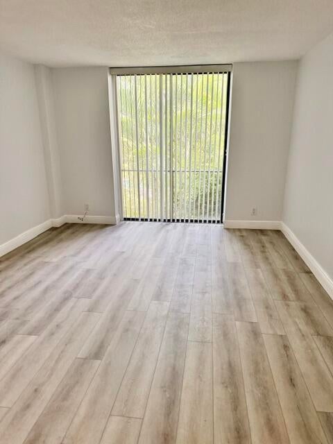 Properties | Stephanie Kaufman 501 SW 11th 211