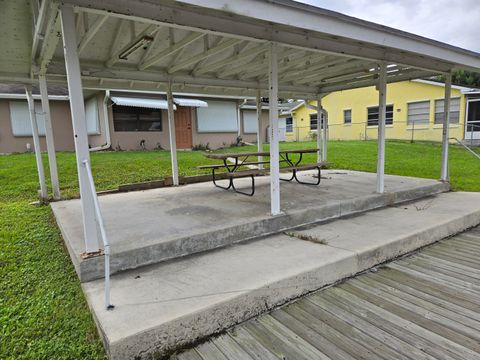 A home in Okeechobee