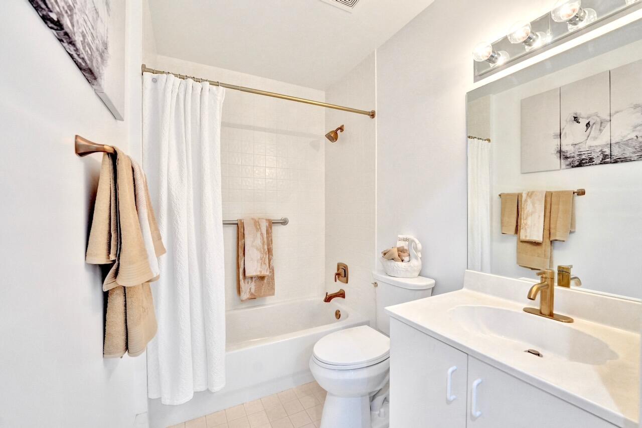 PALM ISLES I, II AND III CONDOS - Residential