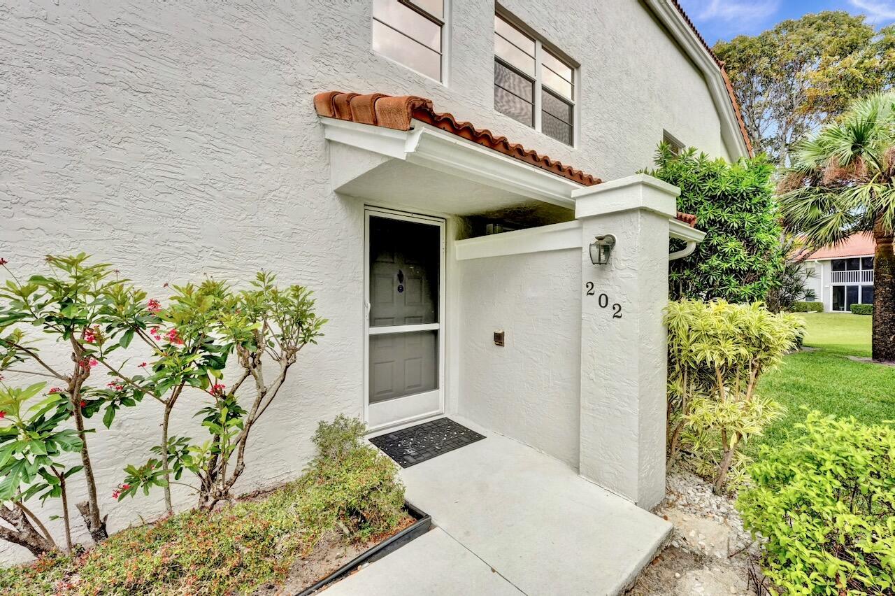 PALM ISLES I, II AND III CONDOS - Residential