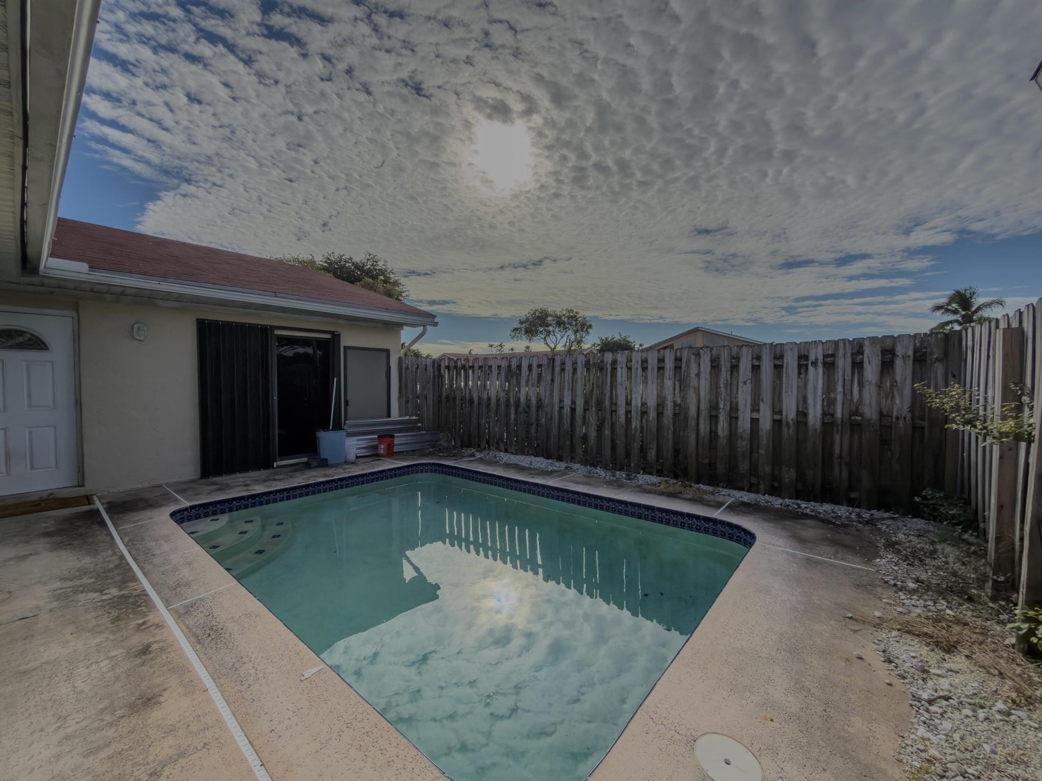 WESTCHESTER TOWNHOUSES - Residential Lease