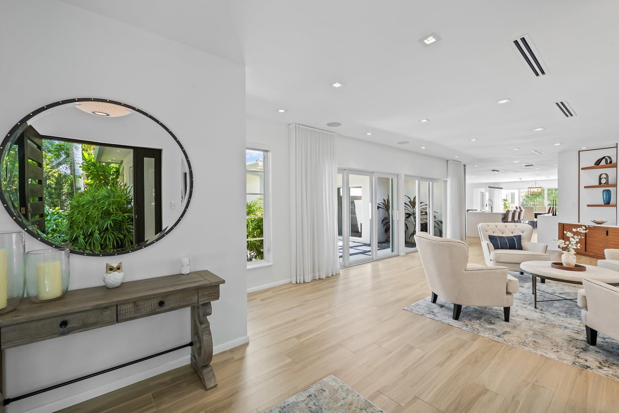 1420 PONCE DE LEON Drive