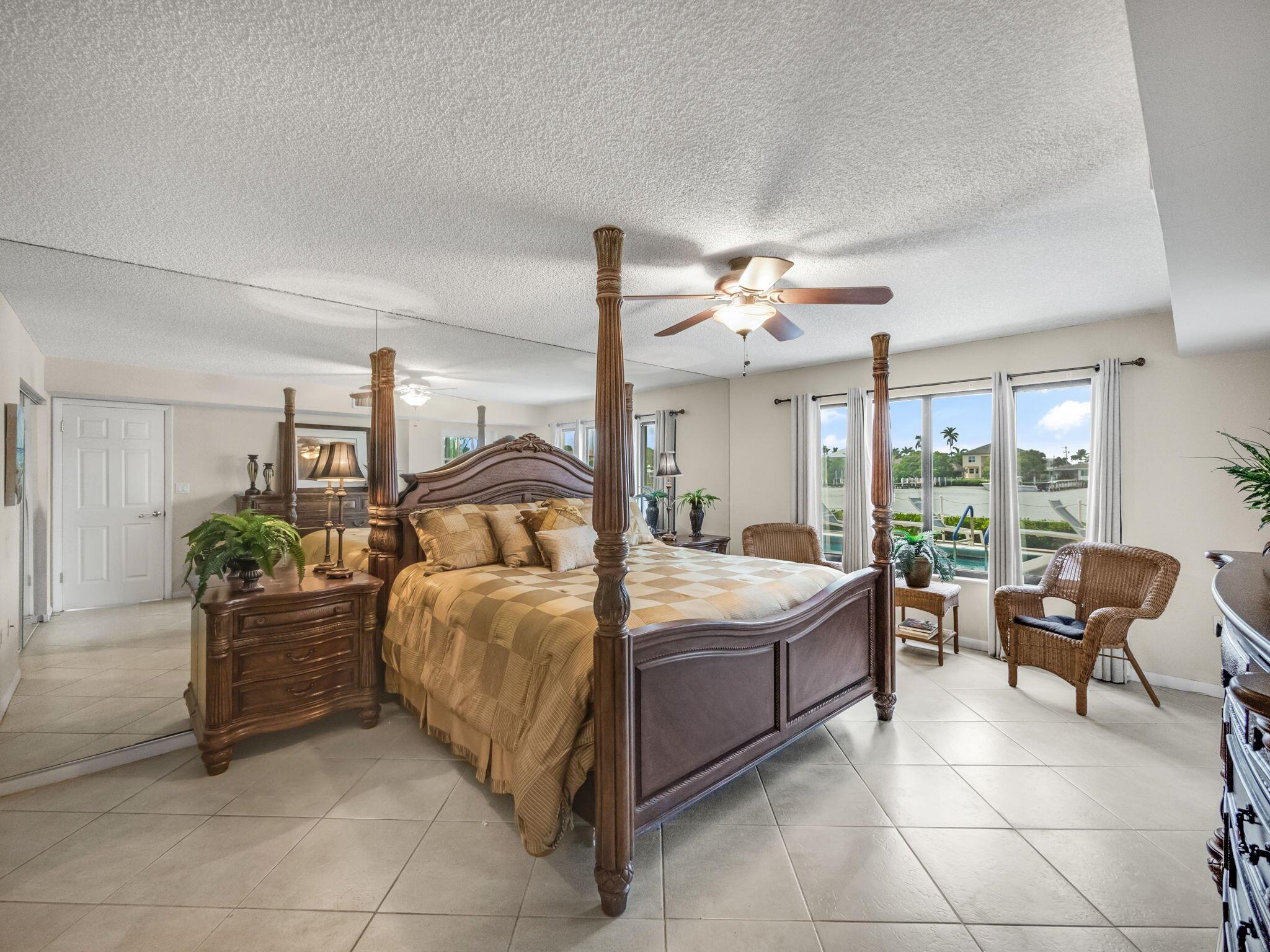LAKEWOOD AT PALM BEACH CO - Residential