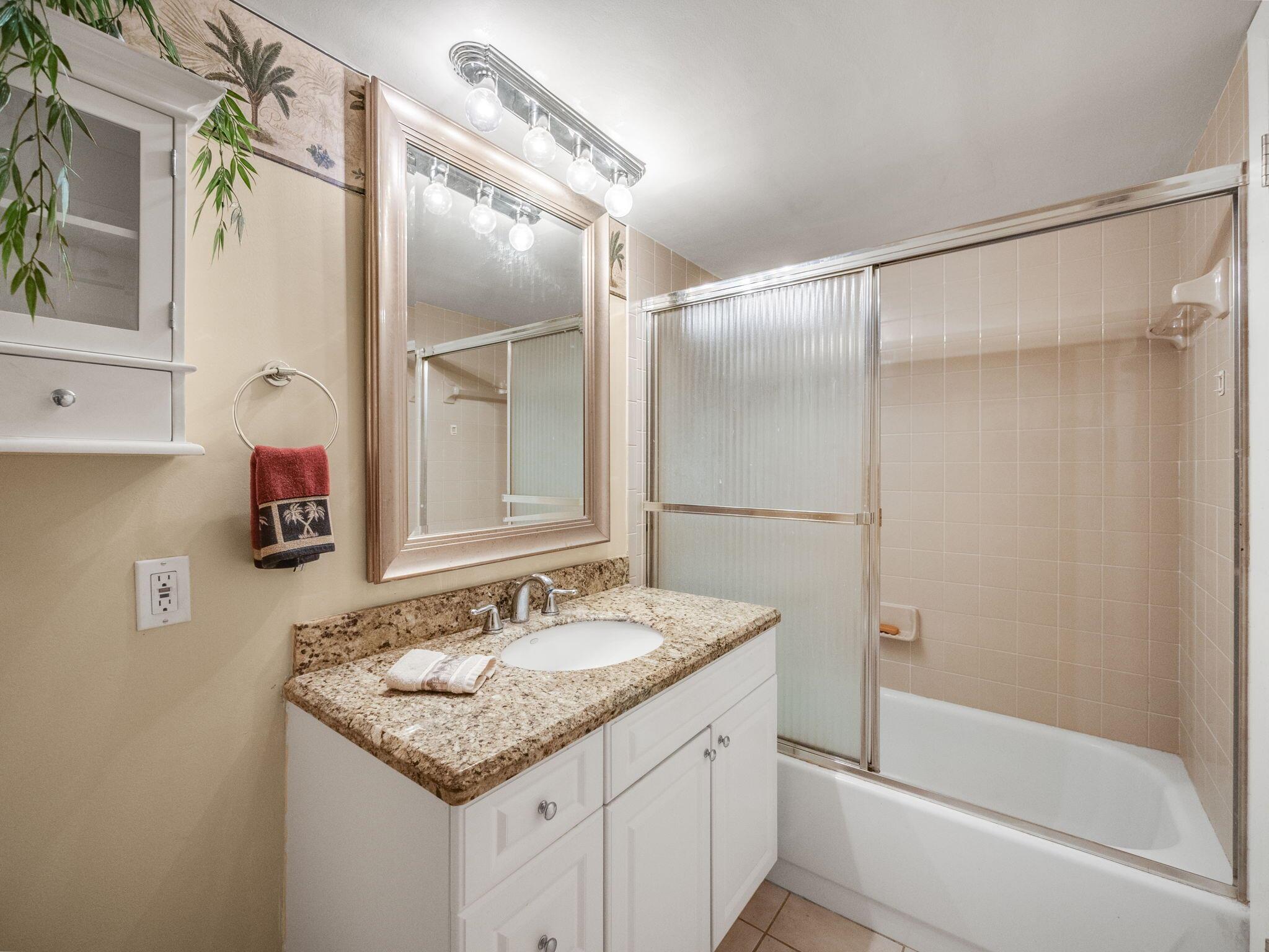 LAKEWOOD AT PALM BEACH CO - Residential