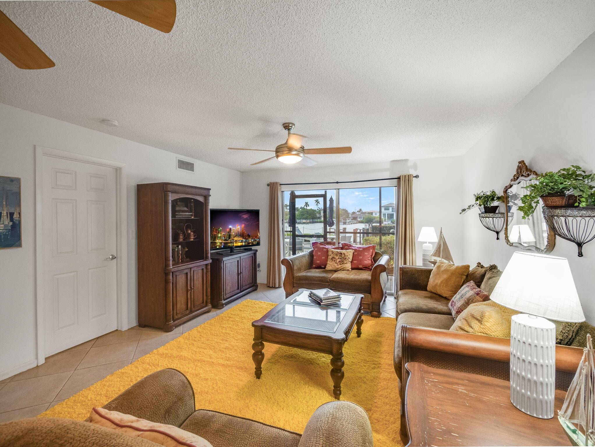 LAKEWOOD AT PALM BEACH CO - Residential