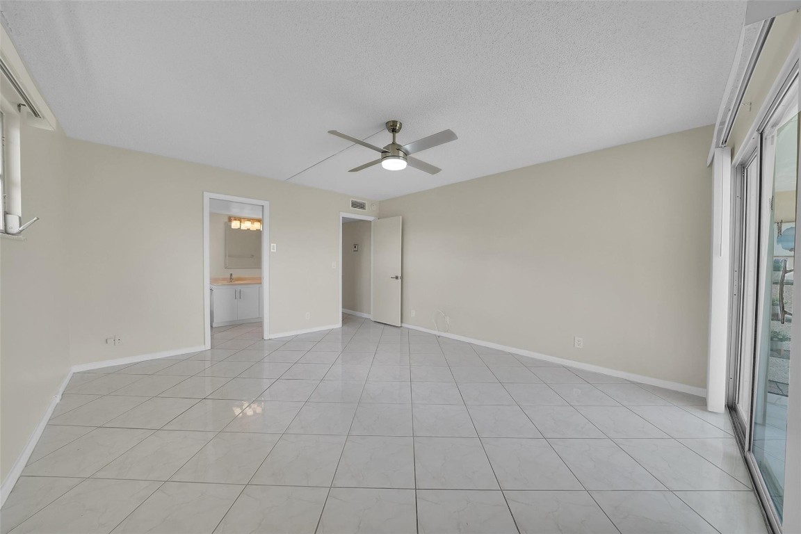 WYNMOOR VILLAGE - Residential