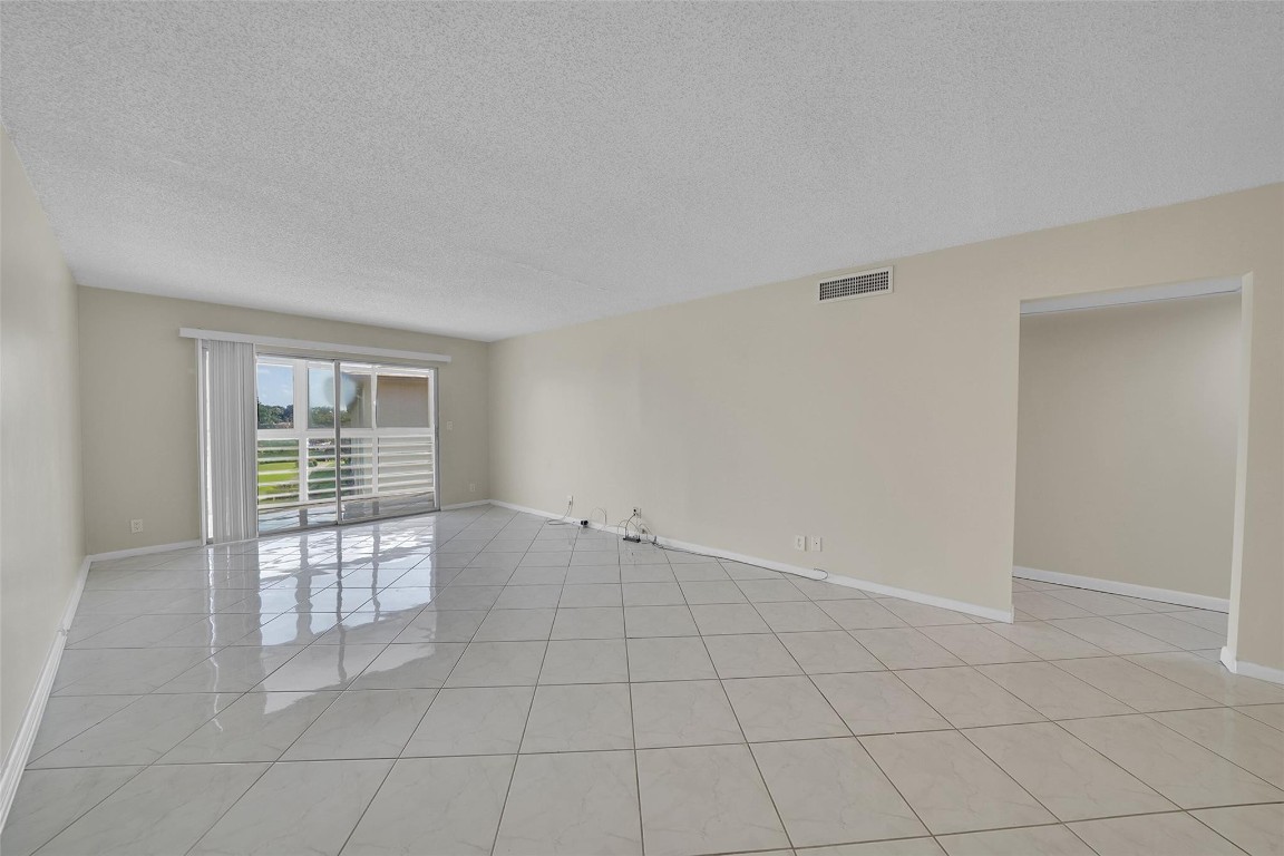 WYNMOOR VILLAGE - Residential