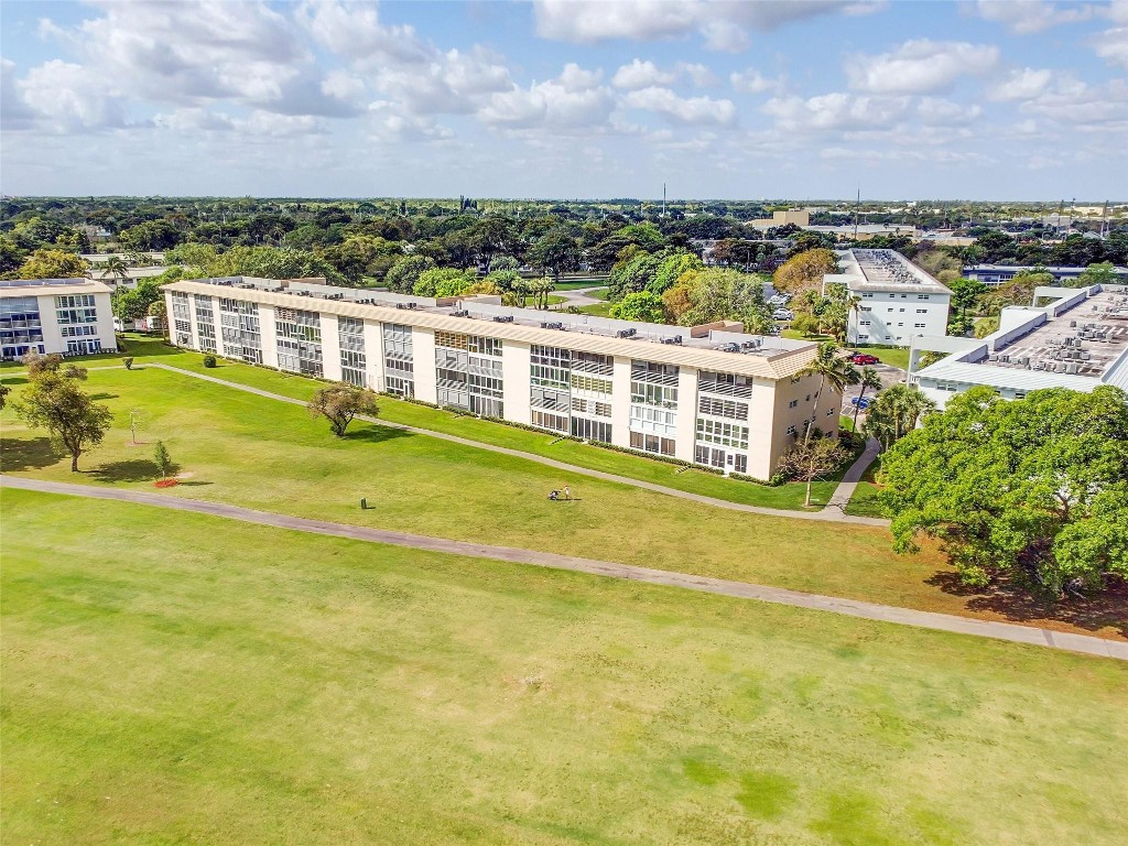 WYNMOOR VILLAGE - Residential