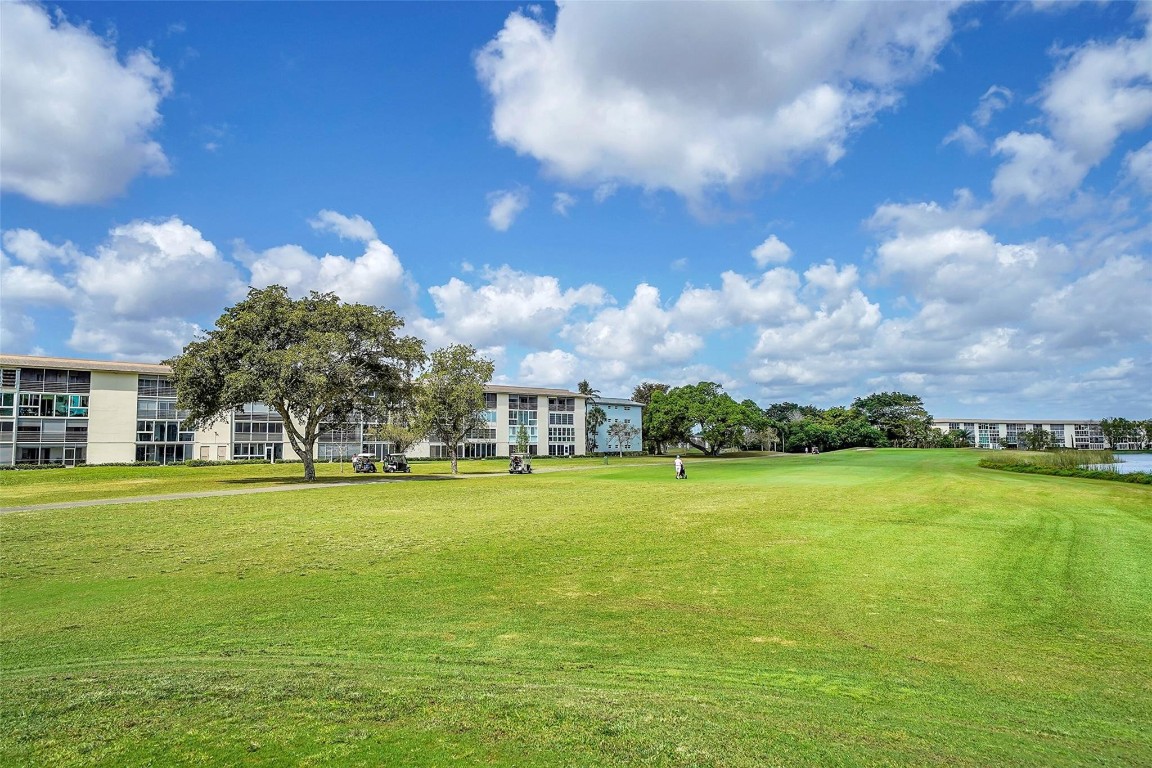 WYNMOOR VILLAGE - Residential