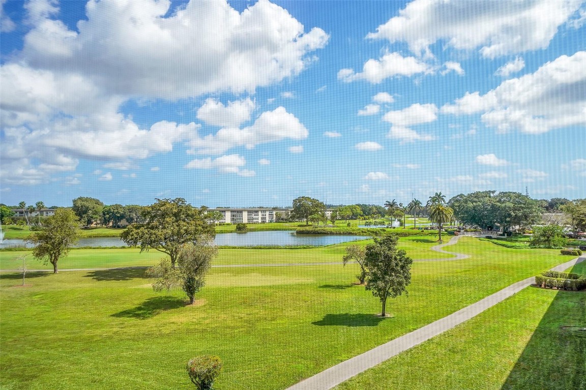 WYNMOOR VILLAGE - Residential