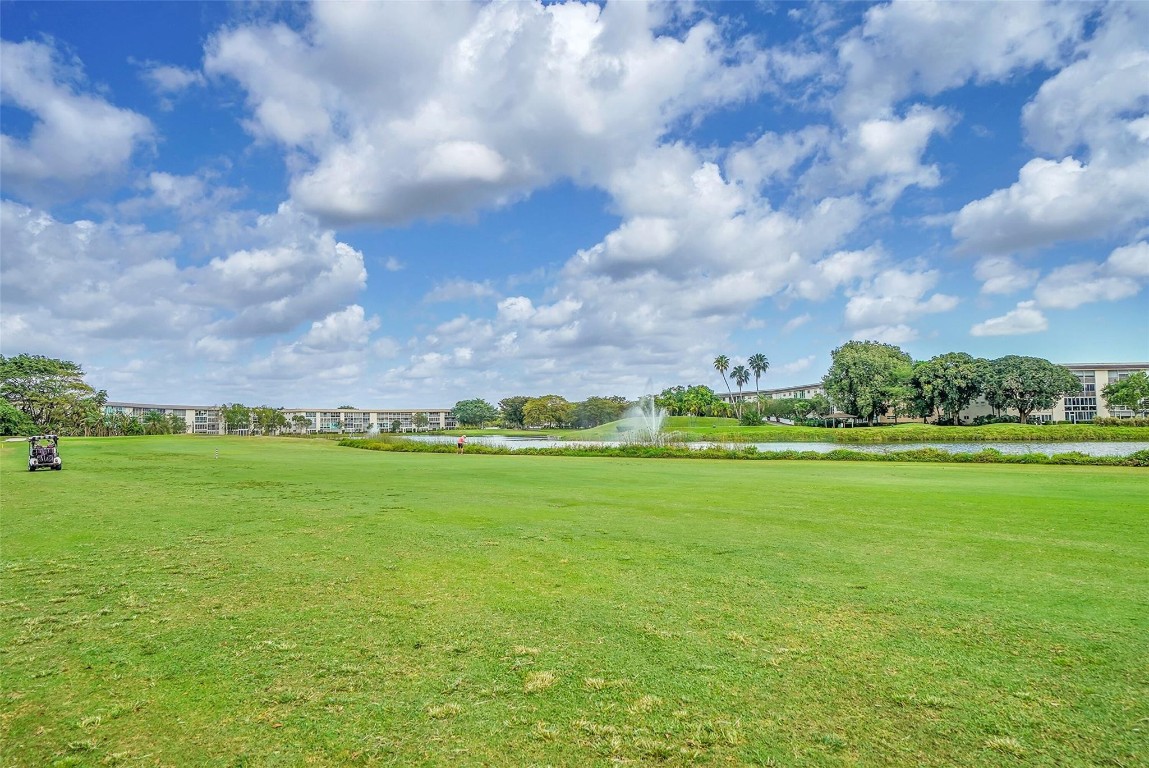 WYNMOOR VILLAGE - Residential