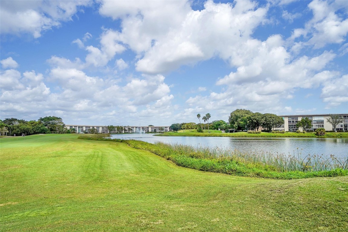 WYNMOOR VILLAGE - Residential