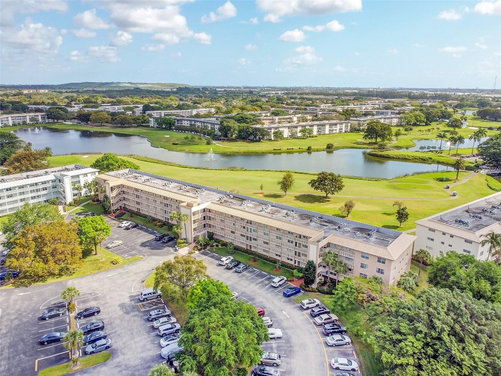 WYNMOOR VILLAGE - Residential
