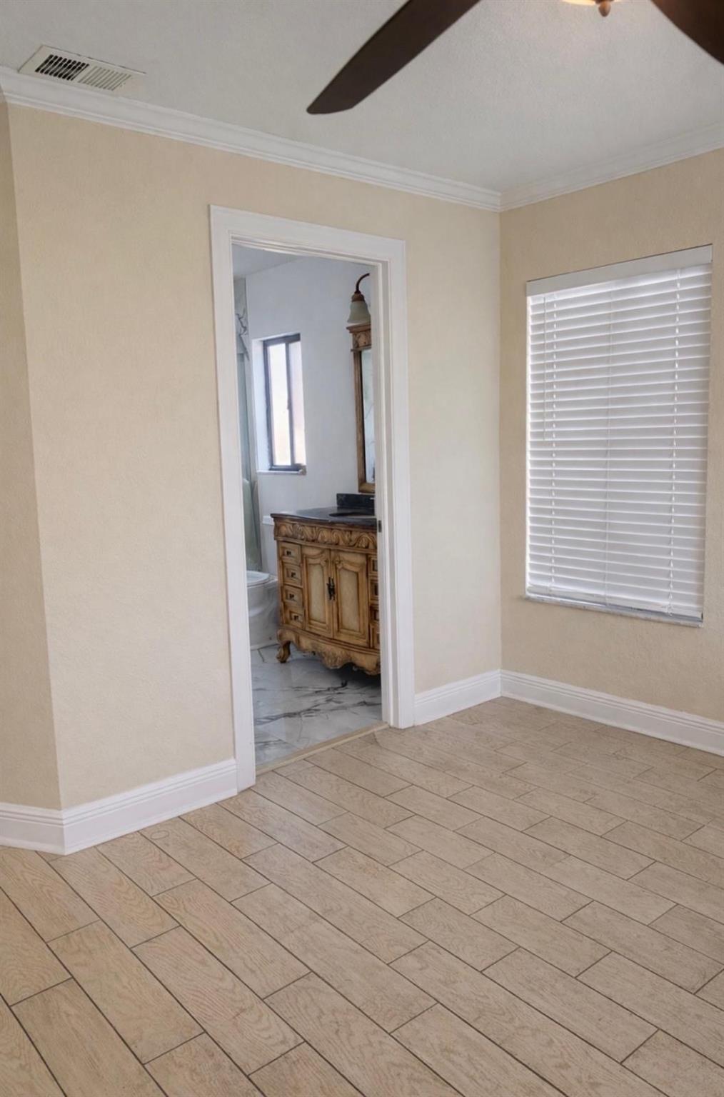 Rainberry Park 04 - Residential Lease