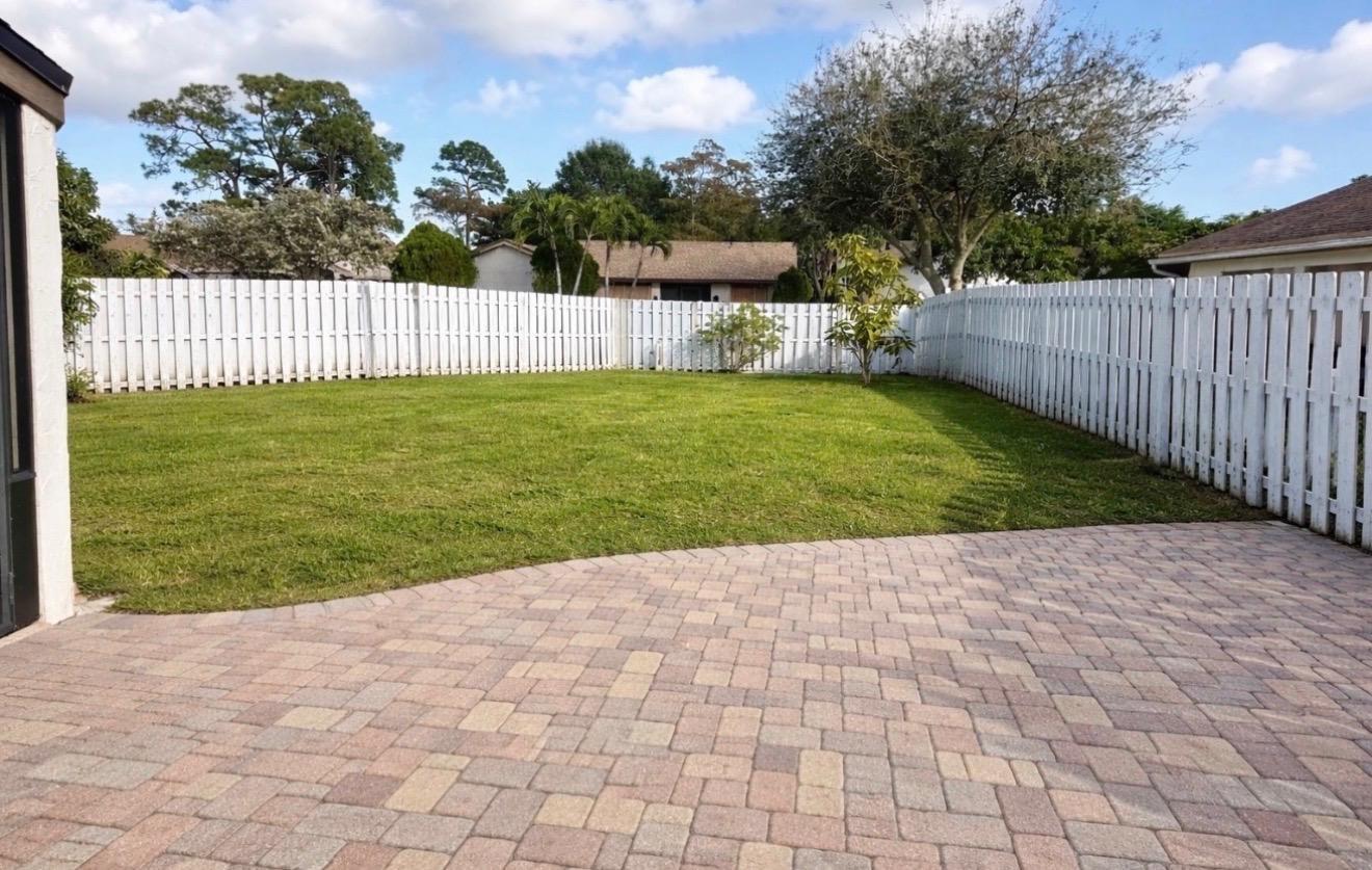 Rainberry Park 04 - Residential Lease