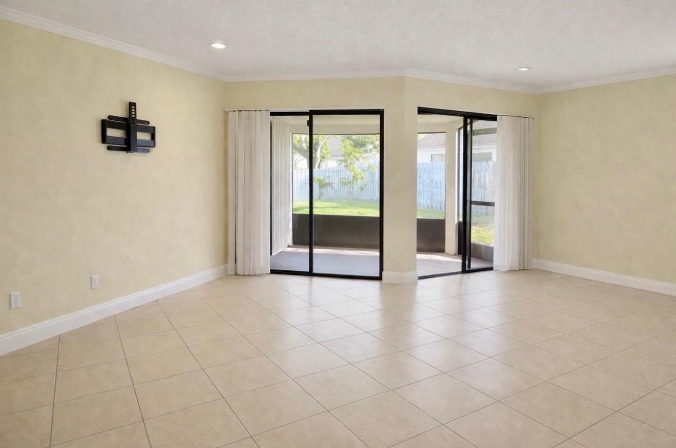 Rainberry Park 04 - Residential Lease