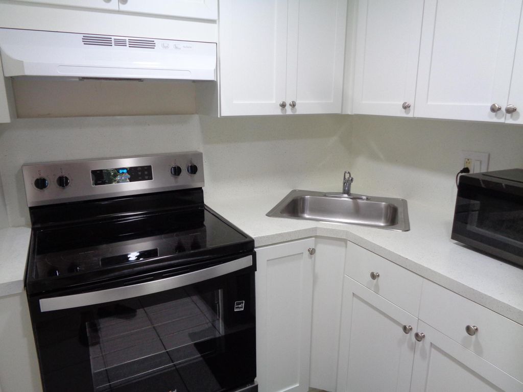 Photo of 270 S Cypress Road #202, Pompano Beach, FL 33060 (MLS # B26027049)