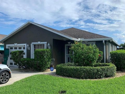 2643 W 28th Street Riviera Beach FL 33404