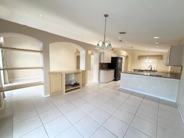 Properties 5374 OAKMONT VILLAGE Circle