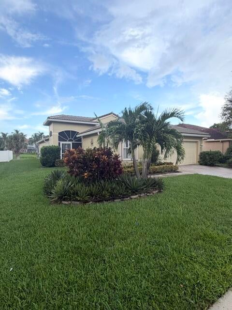 Properties 5374 OAKMONT VILLAGE Circle