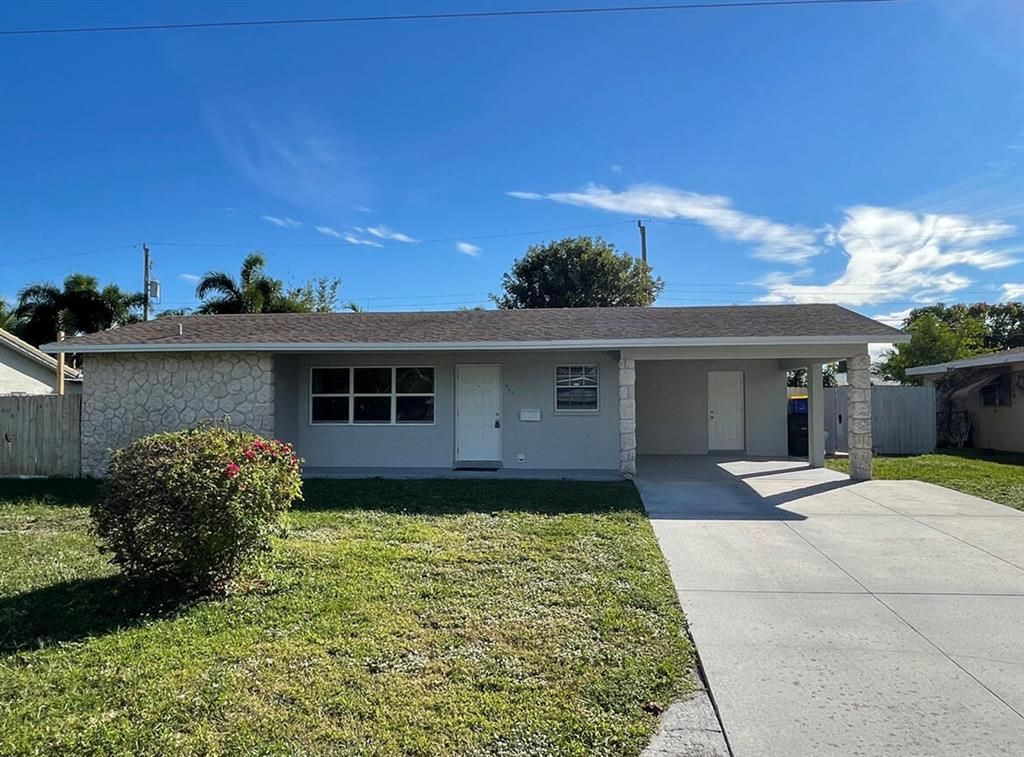 Photo of 460 NE 24th Court, Boca Raton, FL 33431 (MLS # R10768338)