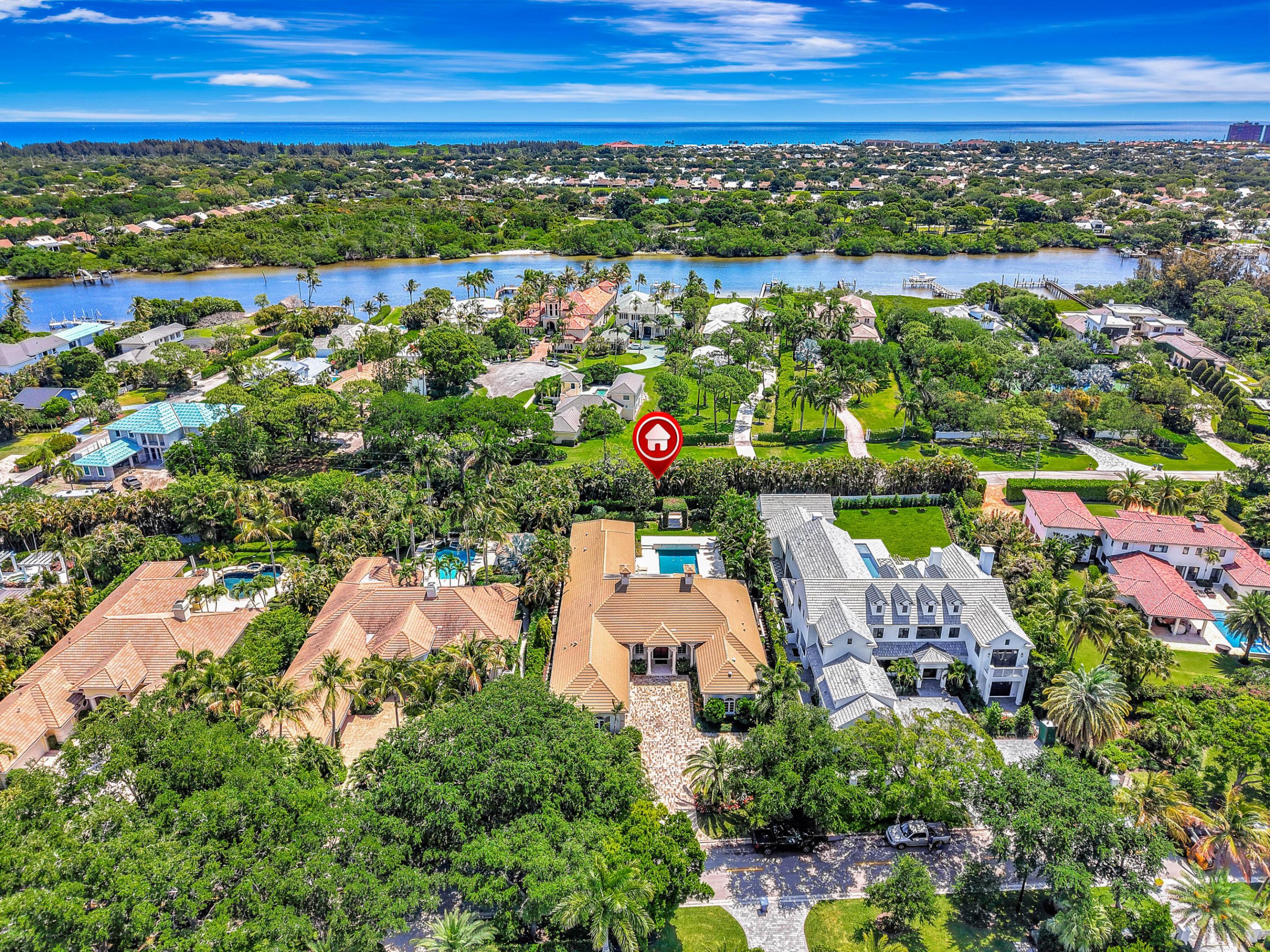 ADMIRALS COVE - Residential