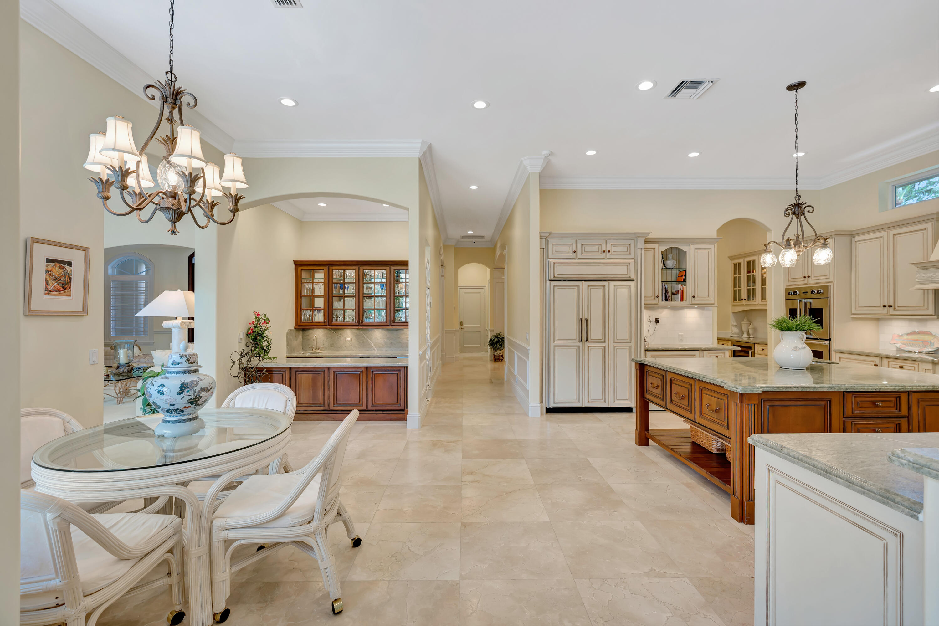 ADMIRALS COVE - Residential