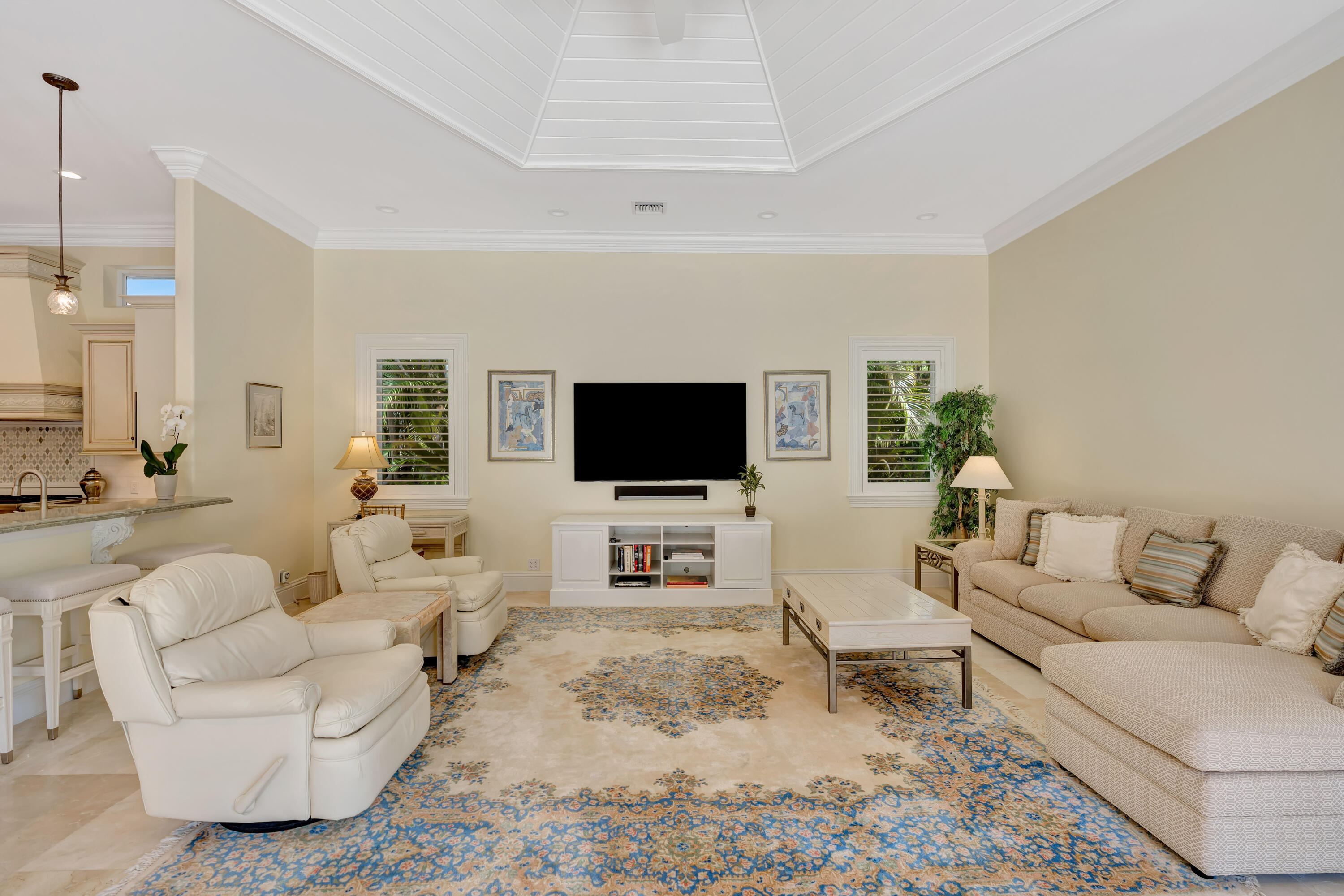 ADMIRALS COVE - Residential